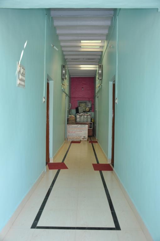 האמפי Kamala Guest House מראה חיצוני תמונה